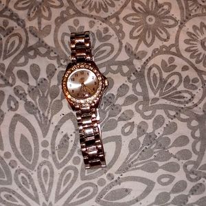 Females quartz, rinestones with silver band